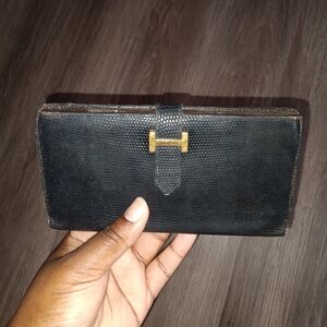 Hermes Vintage Authentic Black Epsom Leather Bi-Fold Soufflét Béarn Wallet
